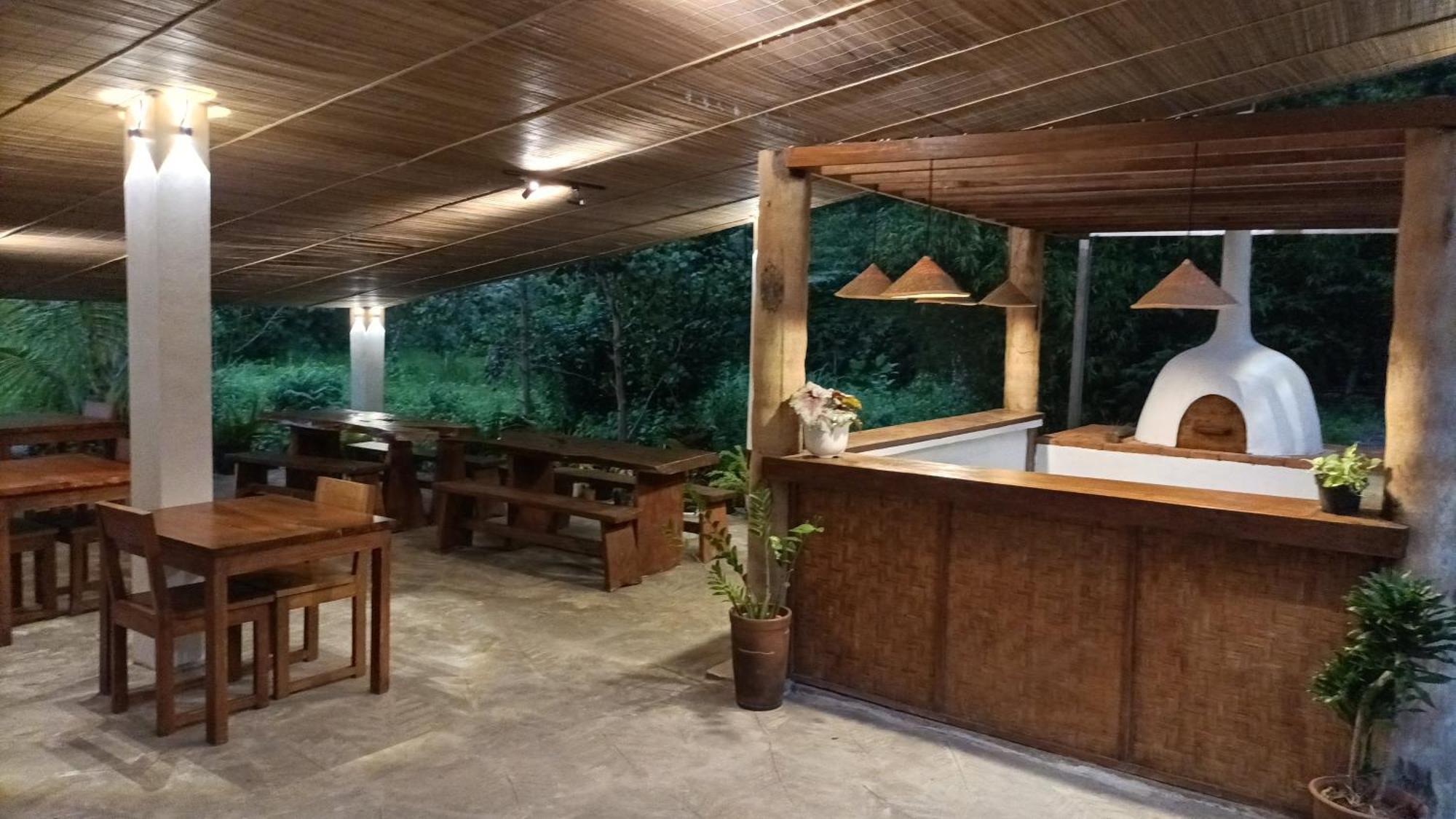 Thalassa Dive Resort Lembeh Airtembaga Exterior foto